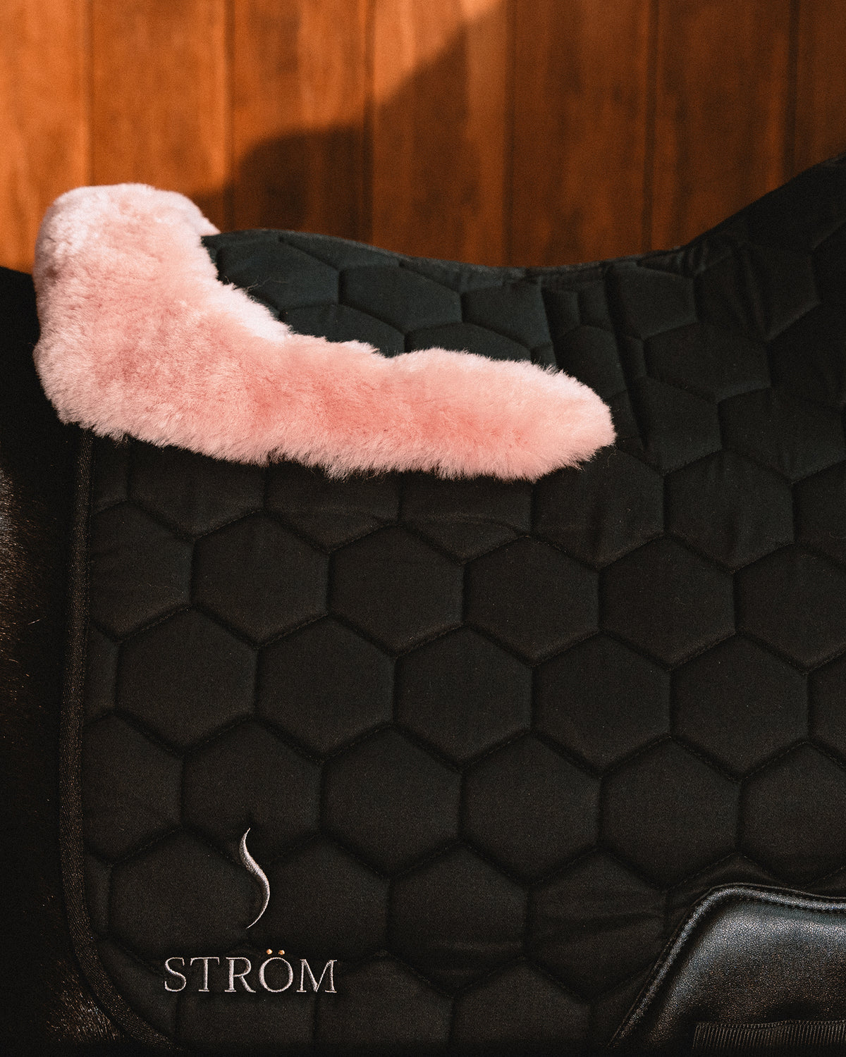 Saddle Pad Edge Sheepskin Trim - Blush