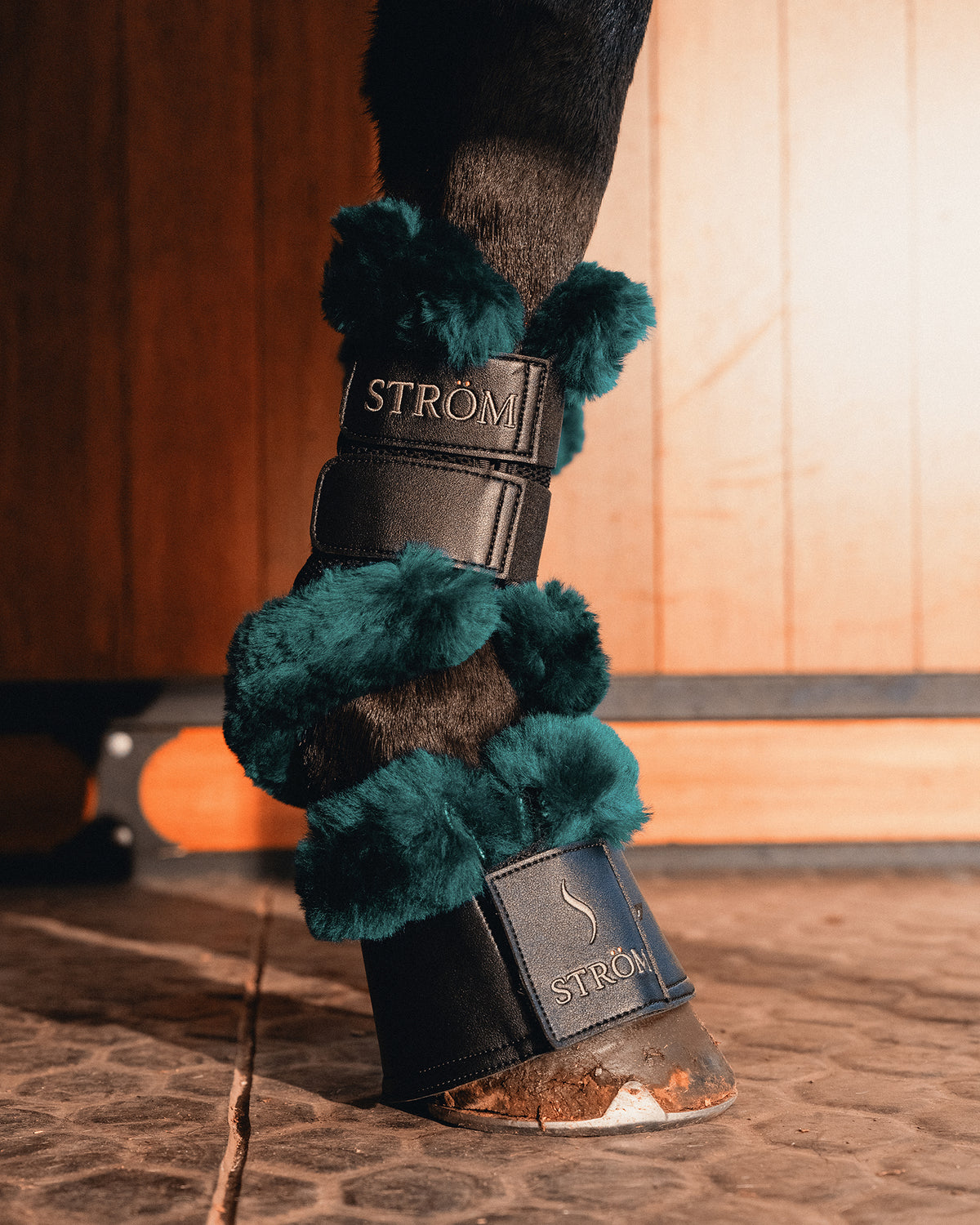 Ström Switch Bell Boots - Forest