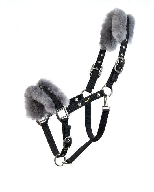 Ström Switch horse headcollar with removable Stone sheepskin padding at the poll and nose